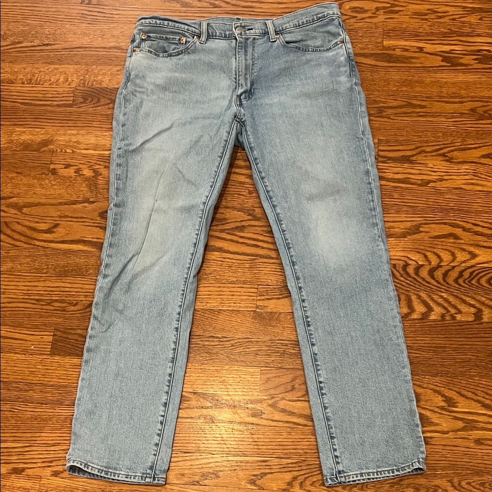 Levi's Men's Classic Light Blue Straight Jeans